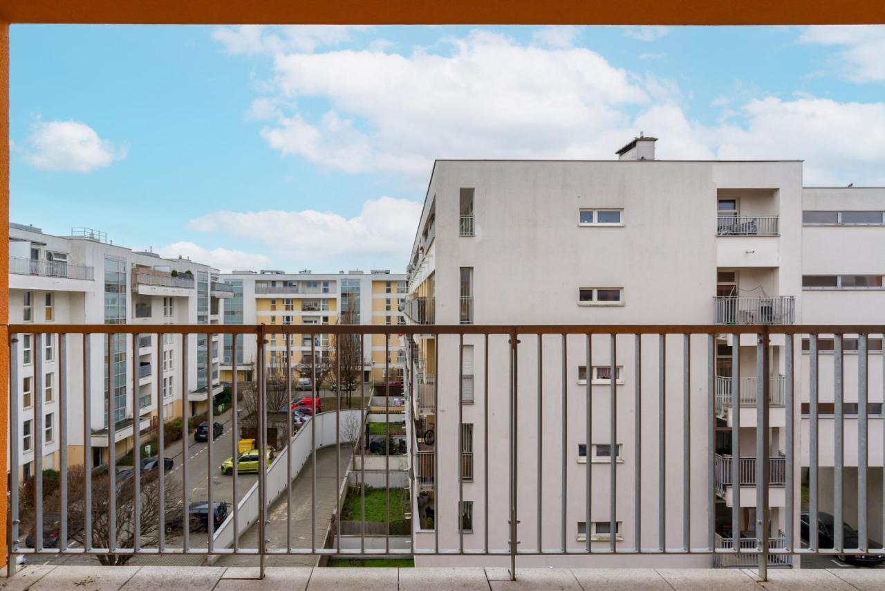 Wilczak Apartment With Free Garage Poznan By Noclegi Renters Kültér fotó